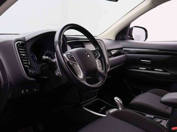 Mitsubishi Outlander 2.4 4WD 165 kW image number 11