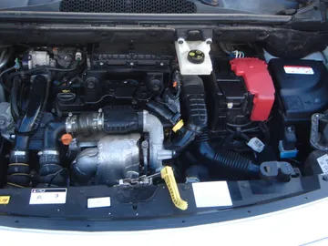 Car image 25