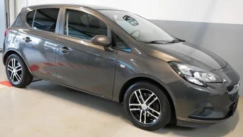Car image 25