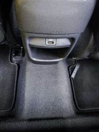 Car image 36