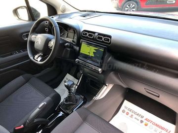 Car image 25