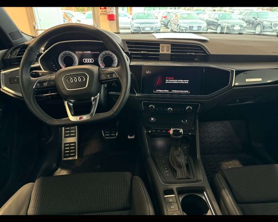 Audi Q3 35 TDI S tronic 110 kW image number 3