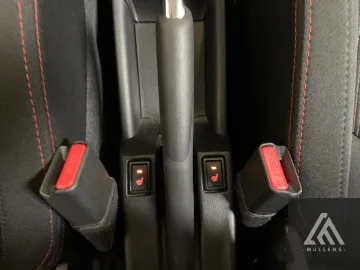 Car image 29