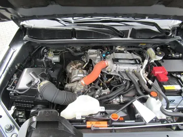 Car image 25