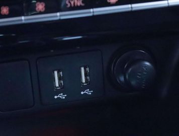 Car image 41