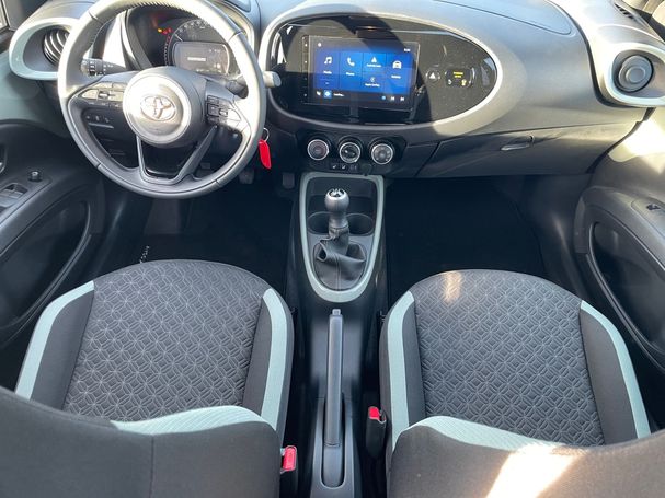 Toyota Aygo X 1.0 53 kW image number 8