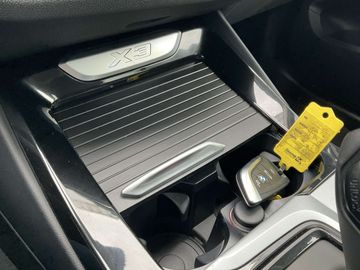 Car image 36