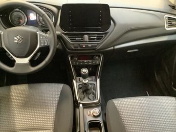 Car image 10