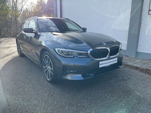 BMW 330e Touring Sport Line 215 kW image number 13