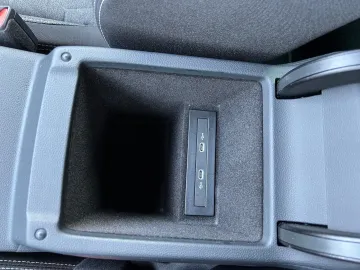Car image 45