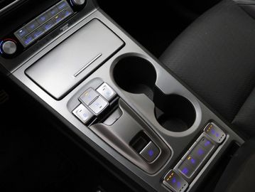 Car image 38