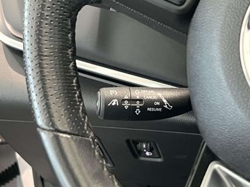 Car image 36