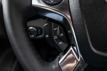 Car image 36