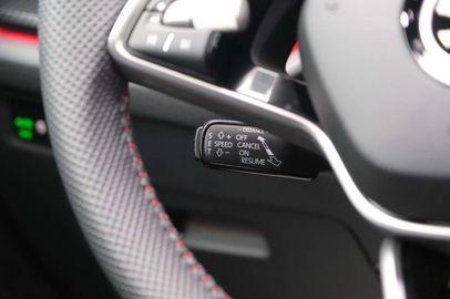 Car image 38