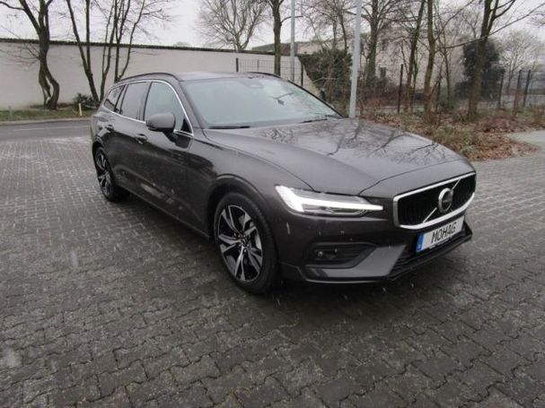 Volvo V60 B3 Core 120 kW image number 2