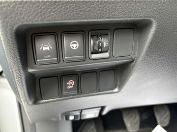 Car image 37