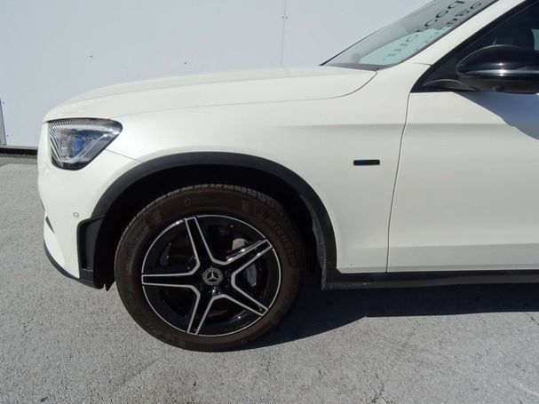 Mercedes-Benz GLC 300 Line 145 kW image number 6