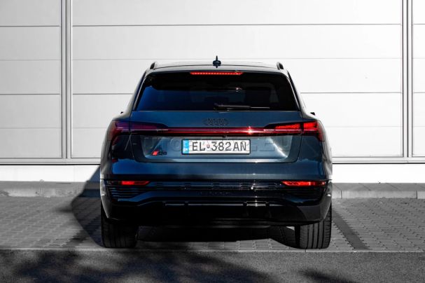 Audi Q8 55 quattro e-tron S-line 300 kW image number 9