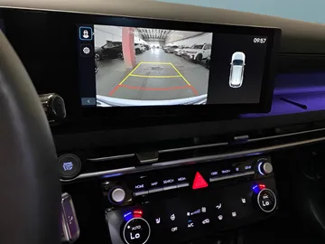 Car image 24
