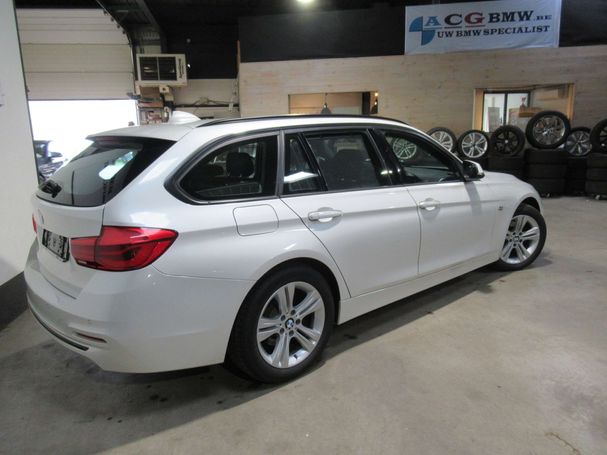 BMW 320i Touring 135 kW image number 17