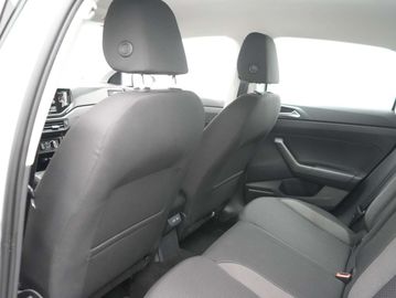 Car image 31