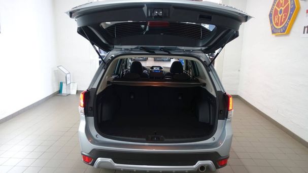 Subaru Forester 2.0i Active 110 kW image number 11