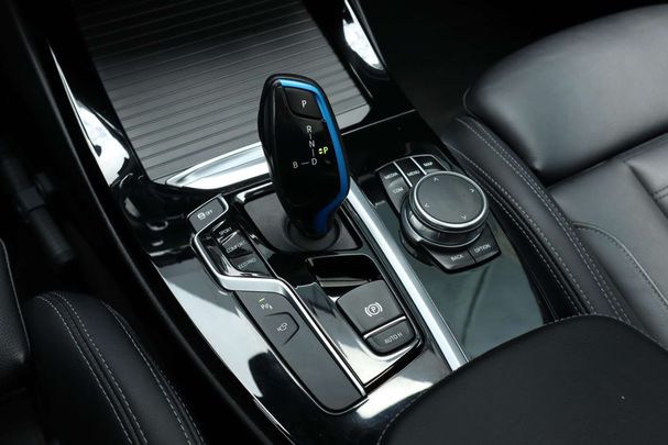 BMW iX3 80 kWh 210 kW image number 25