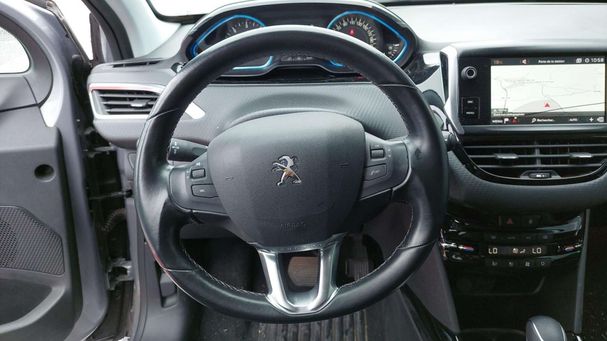 Peugeot 2008 BlueHDi 120 EAT6 S&S Allure 88 kW image number 15