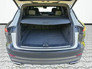 Car image 39