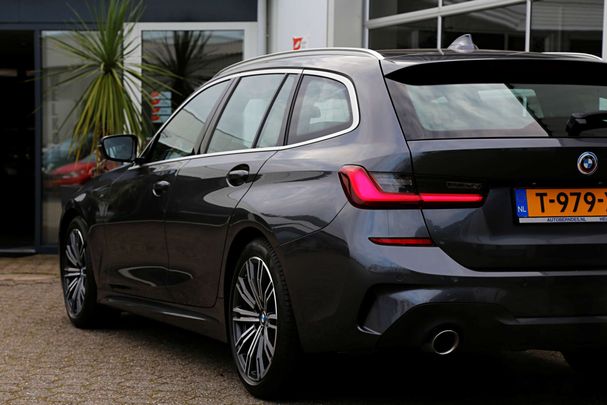 BMW 330i Touring 190 kW image number 26