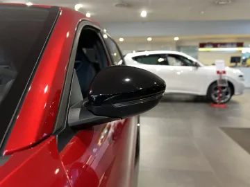 Car image 29