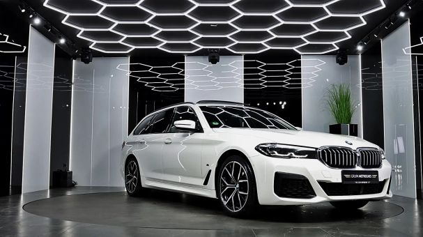 BMW 520d Touring xDrive 140 kW image number 28