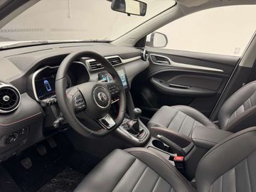 Car image 15