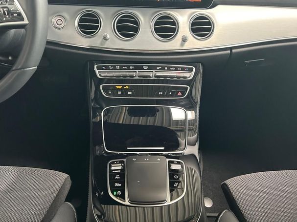 Mercedes-Benz E 220 d T 143 kW image number 10