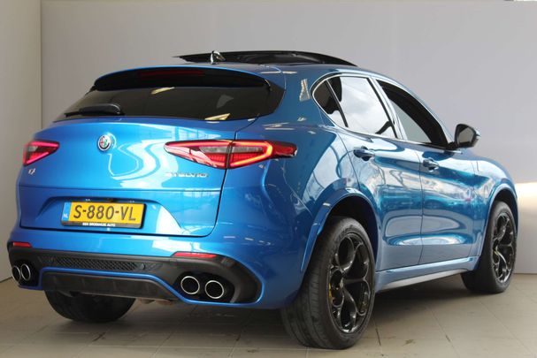 Alfa Romeo Stelvio V6 2.9 Quadrifoglio 375 kW image number 3