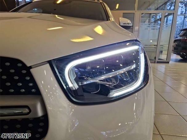 Mercedes-Benz GLC 300 de 225 kW image number 13