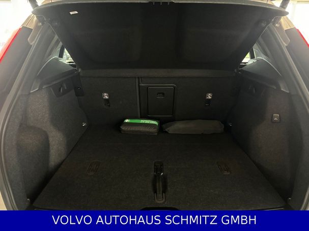 Volvo XC40 B4 Plus Dark 145 kW image number 9