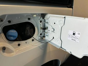 Car image 31