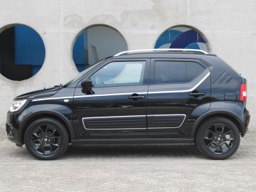 Car image 3