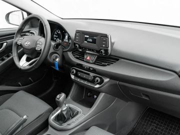 Car image 33