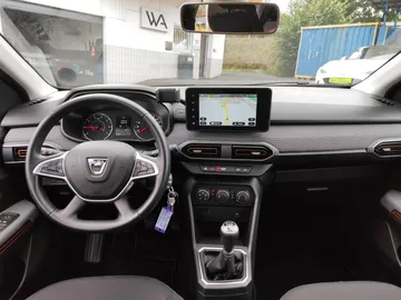 Car image 22