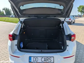 Car image 38