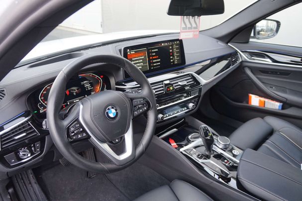 BMW 520d Touring 140 kW image number 6