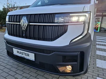 Car image 40