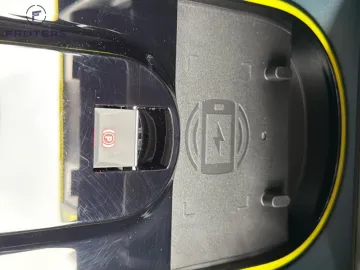 Car image 29