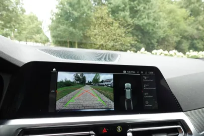 Car image 39