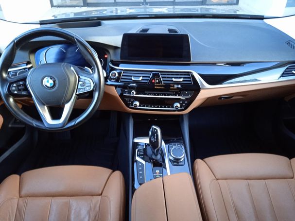 BMW 630d Gran Turismo xDrive 195 kW image number 14