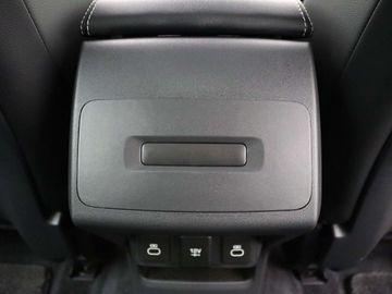 Car image 33