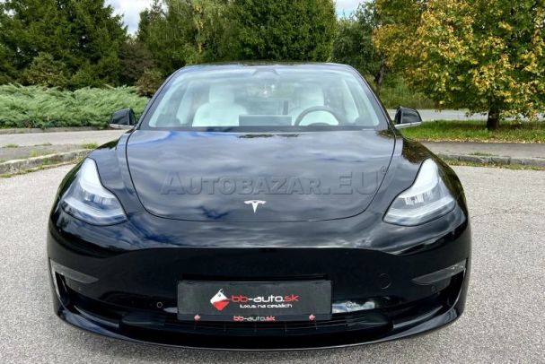 Tesla Model 3 Long Range AWD Dual Motor 258 kW image number 4