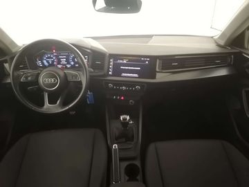 Car image 11